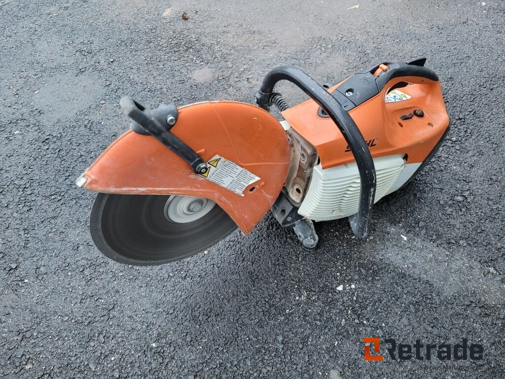 Kapmaskin motorkap Stihl TS420 - معدات البناء: صور 3 Kapmaskin motorkap Stihl TS420 - معدات البناء: صور 3