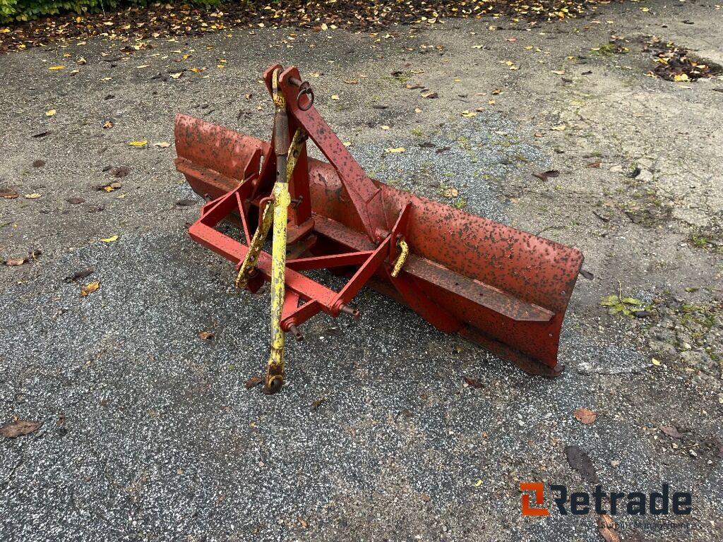 Landbrugsudstyr Skrabeblad 1500 - الآلات والماكينات الزراعية: صور 2 Landbrugsudstyr Skrabeblad 1500 - الآلات والماكينات الزراعية: صور 2