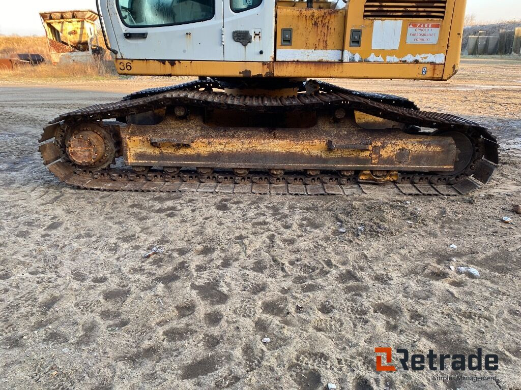آلات البناء Liebherr R902 HDS Litronic / Årgang 1996 / Timer 11543: صور 50