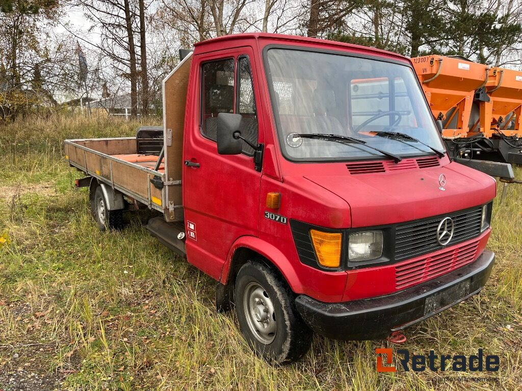 MERCEDES-BENZ 30/35 Ladvogn. - شاحنات مسطحة: صور 2 MERCEDES-BENZ 30/35 Ladvogn. - شاحنات مسطحة: صور 2