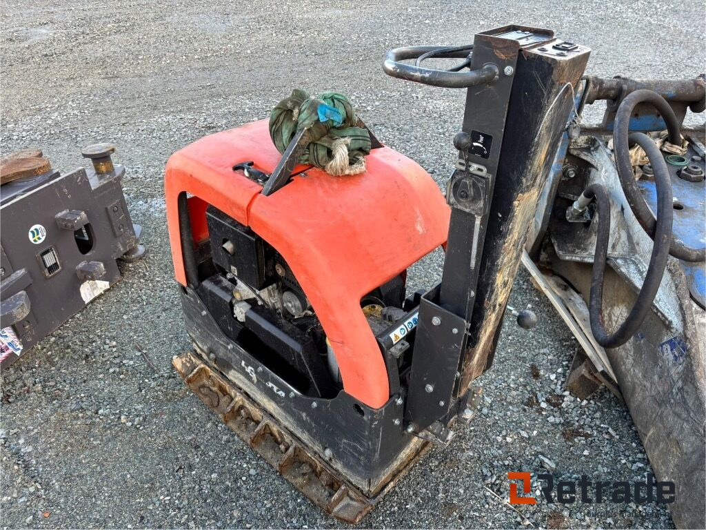 Markvibrator Husqvarna LG 504 - معدات البناء: صور 4 Markvibrator Husqvarna LG 504 - معدات البناء: صور 4