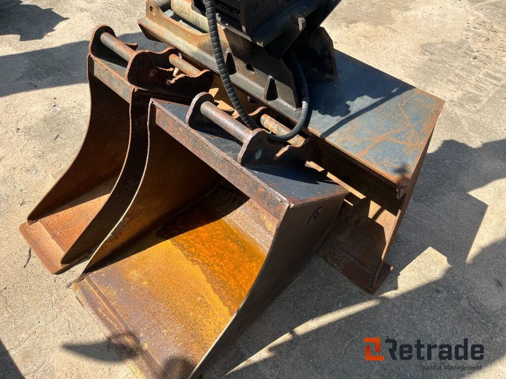 Minigraver Kobelco SK35 SR- 6 E 3,5 Tons minigraver - حفارة مصغرة: صور 5 Minigraver Kobelco SK35 SR- 6 E 3,5 Tons minigraver - حفارة مصغرة: صور 5