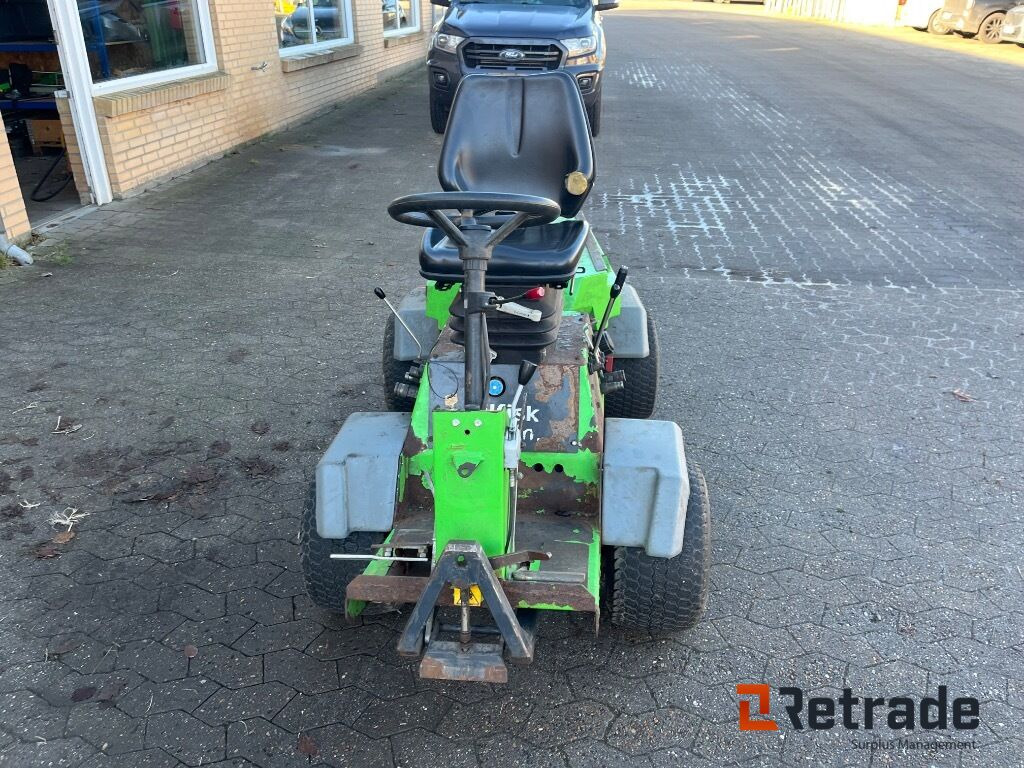 Redskabsbærer EGHOLM 2150 Redskabsbærer - سيارة بلدية: صور 2 Redskabsbærer EGHOLM 2150 Redskabsbærer - سيارة بلدية: صور 2