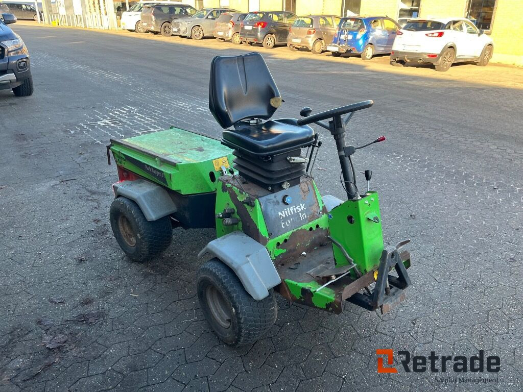 Redskabsbærer EGHOLM 2150 Redskabsbærer - سيارة بلدية: صور 3 Redskabsbærer EGHOLM 2150 Redskabsbærer - سيارة بلدية: صور 3