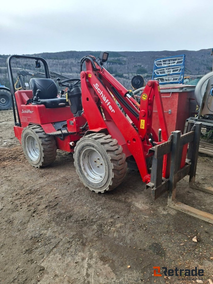 Redskapsbærer SCHAFFER 226 - الآلات والماكينات الزراعية: صور 1 Redskapsbærer SCHAFFER 226 - الآلات والماكينات الزراعية: صور 1