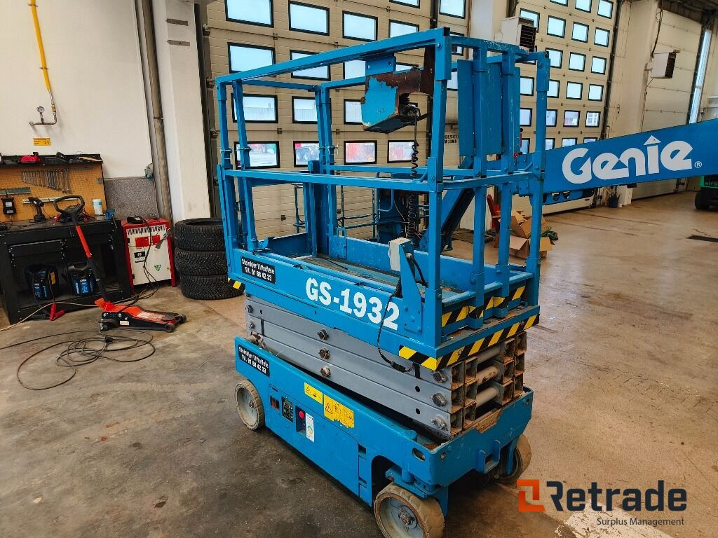 Sakselift Genie GS-1932 - آلات البناء: صور 4 Sakselift Genie GS-1932 - آلات البناء: صور 4