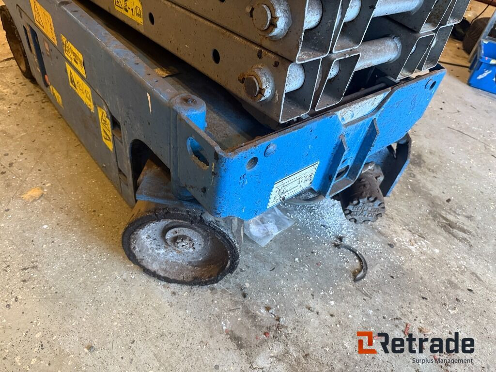 Saxlift Genie 1930 - رافعات مقصية: صور 4 Saxlift Genie 1930 - رافعات مقصية: صور 4