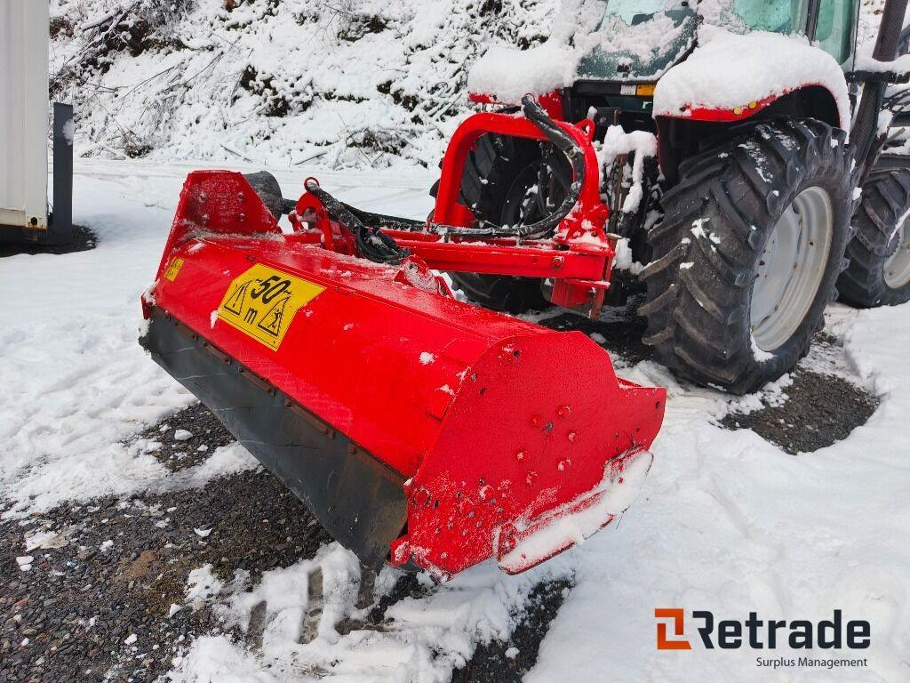 Sideforskyvbar beitepusser, Trincia Giraffa 185 - الآلات والماكينات الزراعية: صور 4 Sideforskyvbar beitepusser, Trincia Giraffa 185 - الآلات والماكينات الزراعية: صور 4