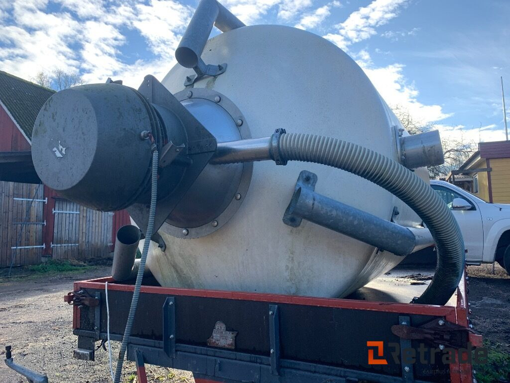 Silo MHJ 3,5 - الآلات والماكينات الزراعية: صور 5 Silo MHJ 3,5 - الآلات والماكينات الزراعية: صور 5