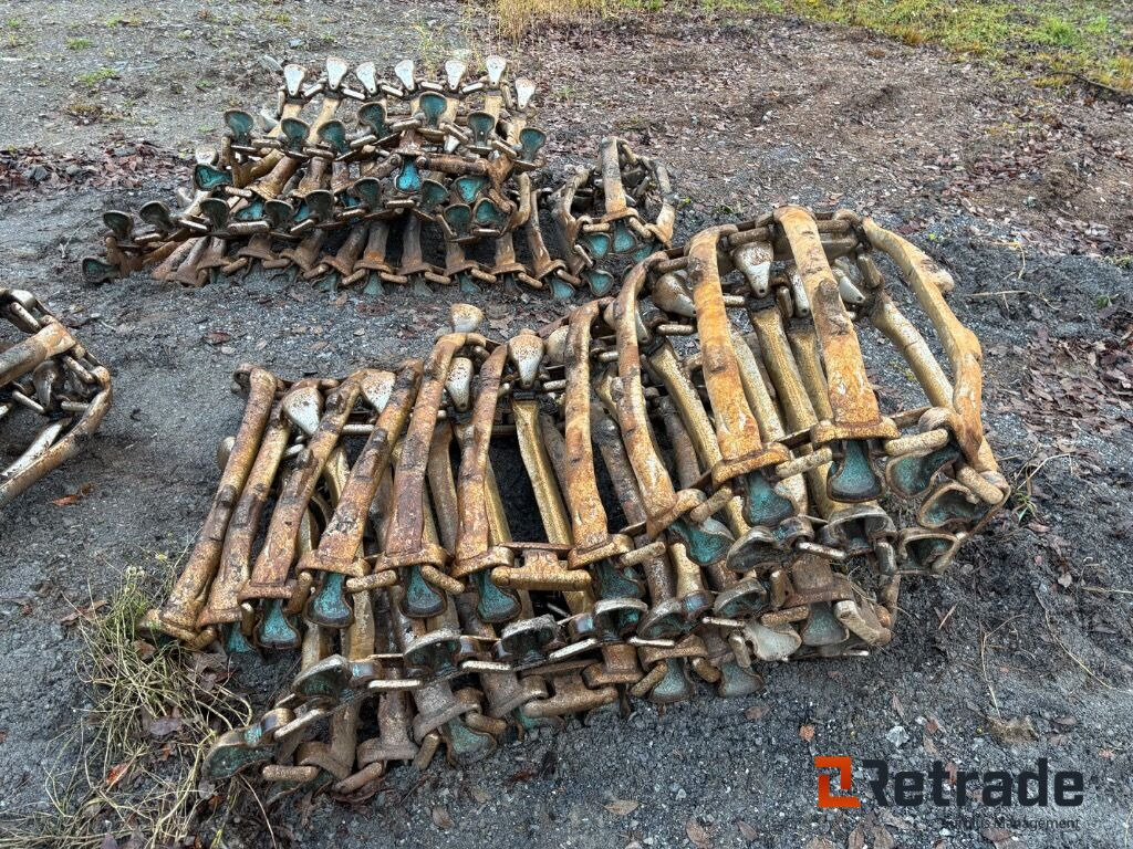 Skogsmaskinsband Olofsfors Evo Soft 780/50 28.5 2st - الآلات والماكينات الزراعية: صور 1 Skogsmaskinsband Olofsfors Evo Soft 780/50 28.5 2st - الآلات والماكينات الزراعية: صور 1