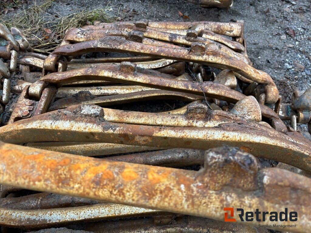 Skogsmaskinsband Olofsfors Evo Soft 780/50 28.5 2st - الآلات والماكينات الزراعية: صور 3 Skogsmaskinsband Olofsfors Evo Soft 780/50 28.5 2st - الآلات والماكينات الزراعية: صور 3