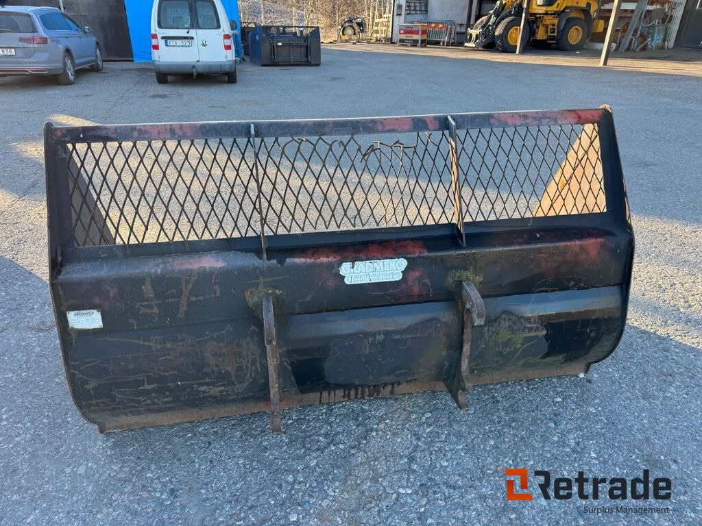 Skopa Gradmeko Trima fäste - معدات البناء: صور 3 Skopa Gradmeko Trima fäste - معدات البناء: صور 3