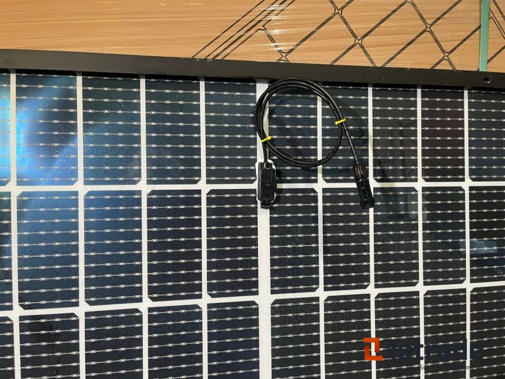 Solceller Til montering på tage/ m.m./ Solar cells For mounting on steel roofs, etc. - معدات صناعية: صور 5 Solceller Til montering på tage/ m.m./ Solar cells For mounting on steel roofs, etc. - معدات صناعية: صور 5