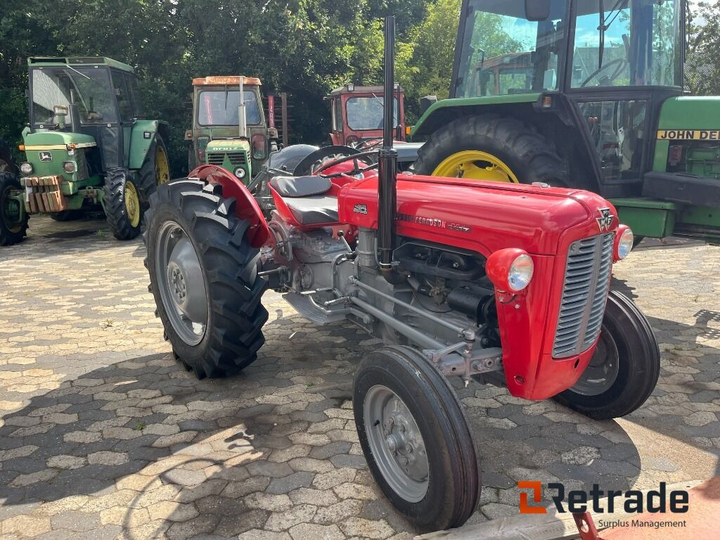 Traktor Massey Ferguson 35 - جرار: صور 3 Traktor Massey Ferguson 35 - جرار: صور 3