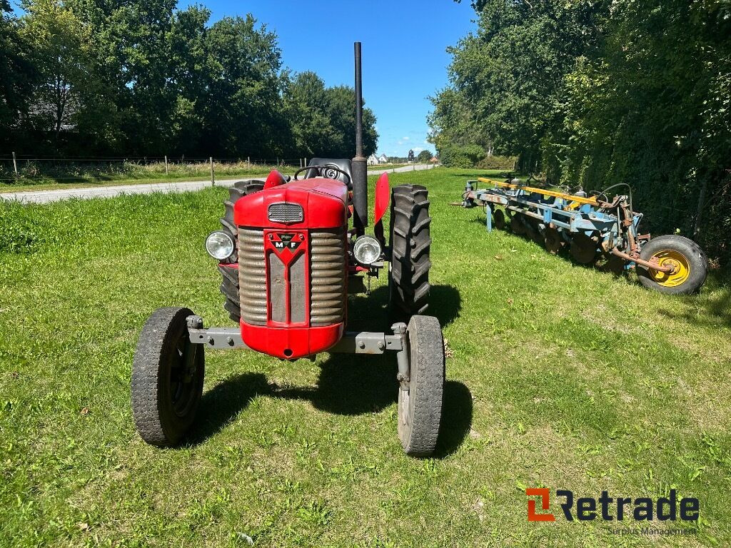 Traktor Massey Ferguson 65 - جرار: صور 3 Traktor Massey Ferguson 65 - جرار: صور 3