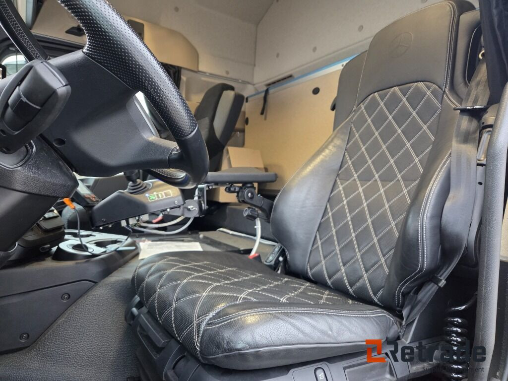 UNIK MULIGHET MB AROCS 1853 2023 MOD 4X4 530HK KUN 16200KM LOADED - شاحنات مسطحة: صور 5 UNIK MULIGHET MB AROCS 1853 2023 MOD 4X4 530HK KUN 16200KM LOADED - شاحنات مسطحة: صور 5