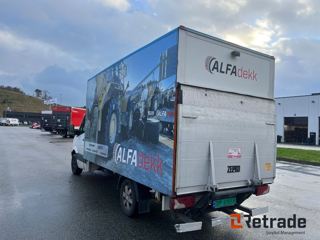 VOLKSWAGEN CRAFTER/ 2014 - الشاحنات الصغيرة صندوق مغلق: صور 4 VOLKSWAGEN CRAFTER/ 2014 - الشاحنات الصغيرة صندوق مغلق: صور 4