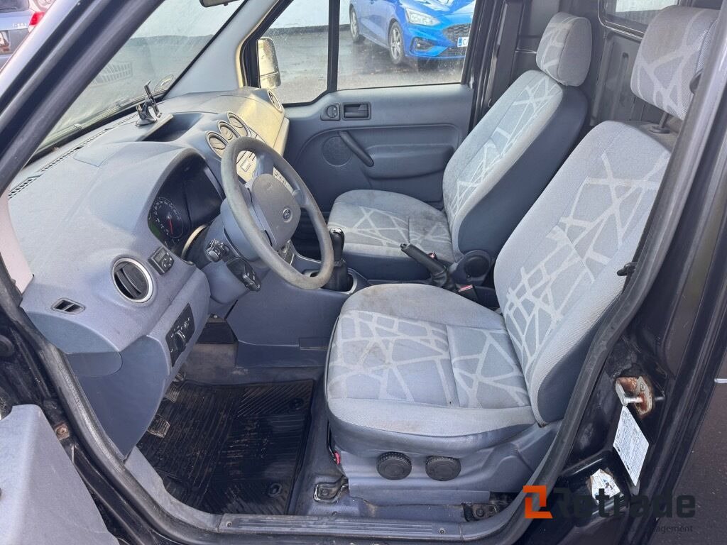 Varevogn FORD TRANSIT CONNECT 230 L 1,8 TDCI - سيارة: صور 5 Varevogn FORD TRANSIT CONNECT 230 L 1,8 TDCI - سيارة: صور 5