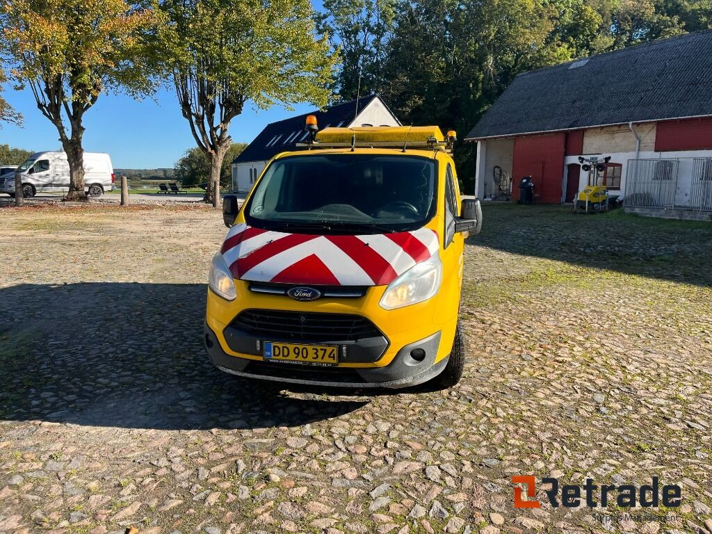Varevogn FORD Transit Custom 2.2 TDCi (125 HK) 270S Van Opbygger som følgevogn - سيارة: صور 2 Varevogn FORD Transit Custom 2.2 TDCi (125 HK) 270S Van Opbygger som følgevogn - سيارة: صور 2