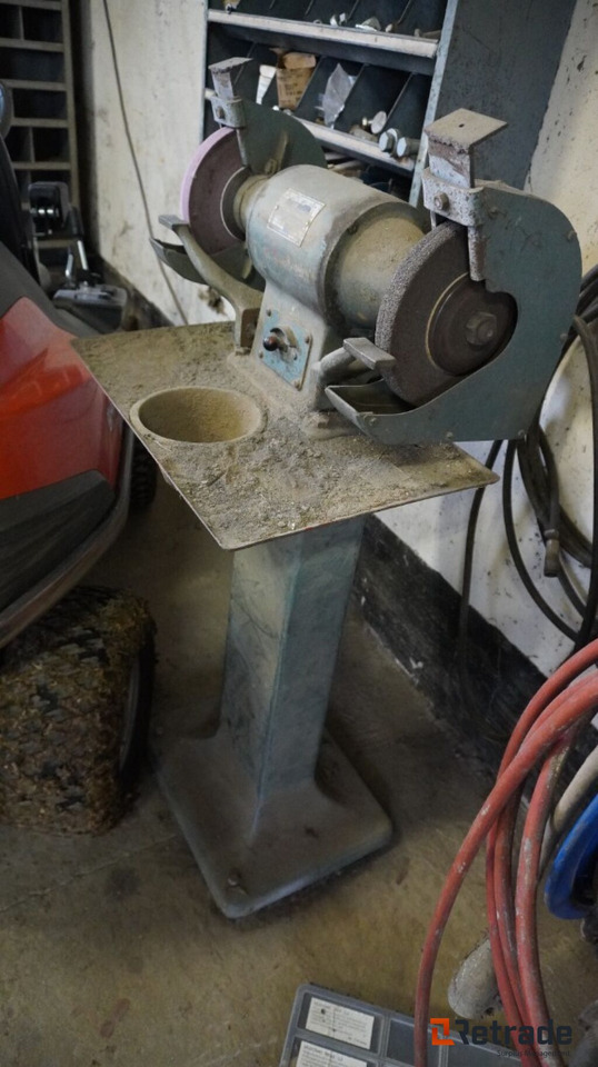 Verkstadsutrustning Smärgel / bänkslip - معدات صناعية: صور 5 Verkstadsutrustning Smärgel / bänkslip - معدات صناعية: صور 5