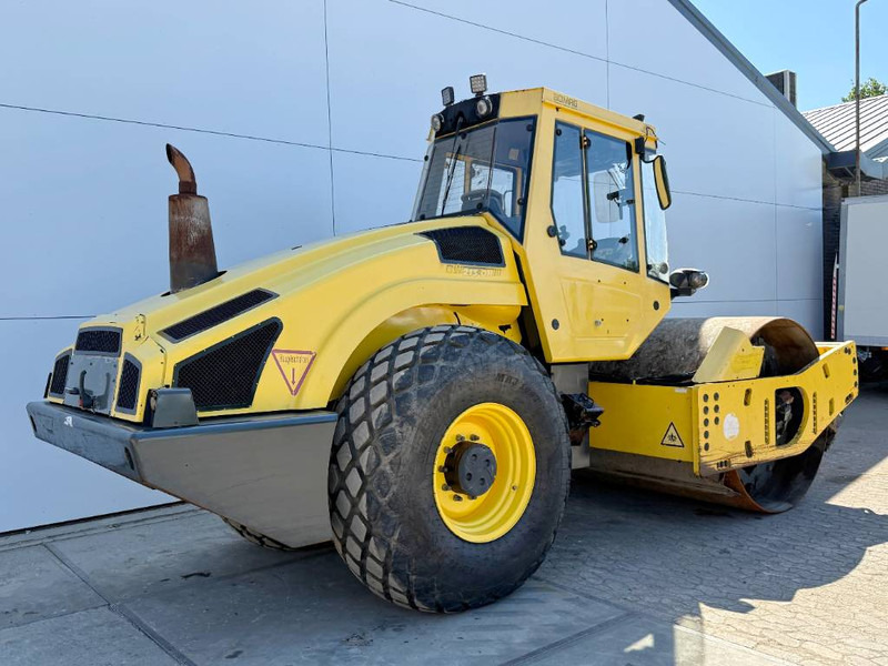 Bomag BW213DH-4 - Evib/BVC / German Machine - مدحلة: صور 5 Bomag BW213DH-4 - Evib/BVC / German Machine - مدحلة: صور 5