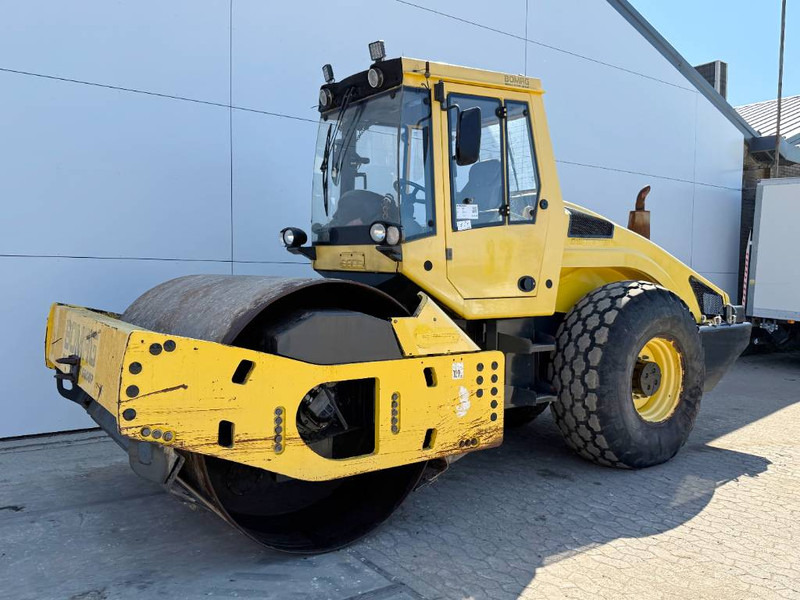 Bomag BW213DH-4 - Evib/BVC / German Machine - مدحلة: صور 2 Bomag BW213DH-4 - Evib/BVC / German Machine - مدحلة: صور 2