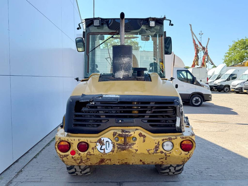 Cat 906H - Auto Greasing / Quick Coupler - اللودر بعجل: صور 4 Cat 906H - Auto Greasing / Quick Coupler - اللودر بعجل: صور 4
