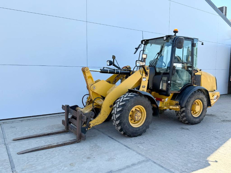 Cat 906H - Automatic Greasing / Quick Coupler - اللودر بعجل: صور 2 Cat 906H - Automatic Greasing / Quick Coupler - اللودر بعجل: صور 2