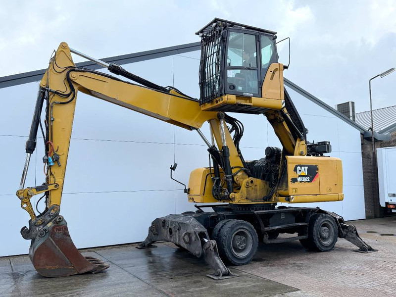 Cat MH3022 HCR - German Machine / Triple Boom - حفارة النقل والشحن: صور 1 Cat MH3022 HCR - German Machine / Triple Boom - حفارة النقل والشحن: صور 1