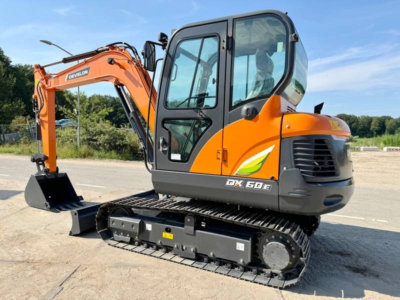 Doosan DX60E-10N NEW! - حفارة مصغرة: صور 3 Doosan DX60E-10N NEW! - حفارة مصغرة: صور 3