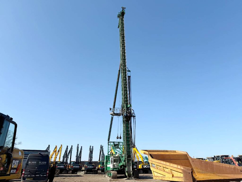 Hitachi KH150GLS-2 - 30.3m Drill / Powerpack / Hydr Tracks - سائق كومة: صور 3 Hitachi KH150GLS-2 - 30.3m Drill / Powerpack / Hydr Tracks - سائق كومة: صور 3