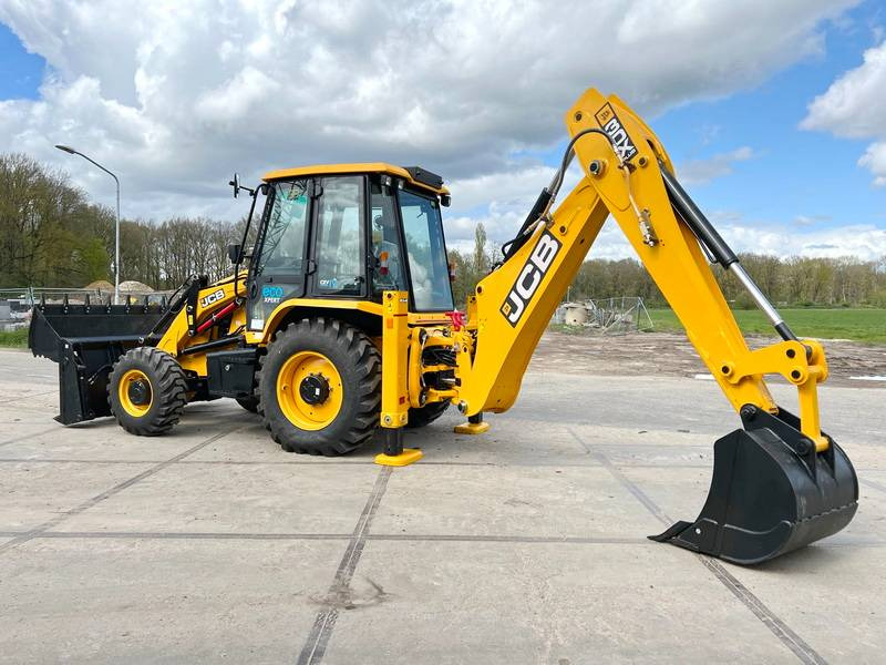 JCB 3DX / 3CX Plus 4WD - 4/1 Bucket / Hammer Lines - حفار متعدد الاستخدام: صور 2 JCB 3DX / 3CX Plus 4WD - 4/1 Bucket / Hammer Lines - حفار متعدد الاستخدام: صور 2