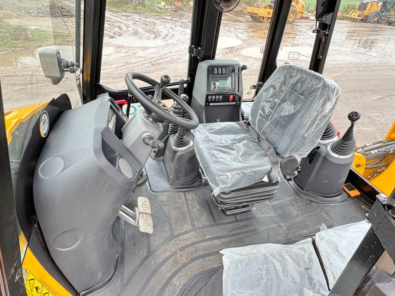JCB 3DX / 3CX Plus 4WD - New / Unused / Hammer Lines - حفار متعدد الاستخدام: صور 5 JCB 3DX / 3CX Plus 4WD - New / Unused / Hammer Lines - حفار متعدد الاستخدام: صور 5