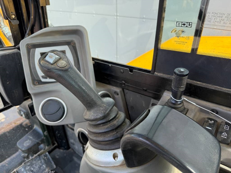 حفارة مصغرة JCB 86C-1 - Hammer Lines / Quick Coupler: صور 10