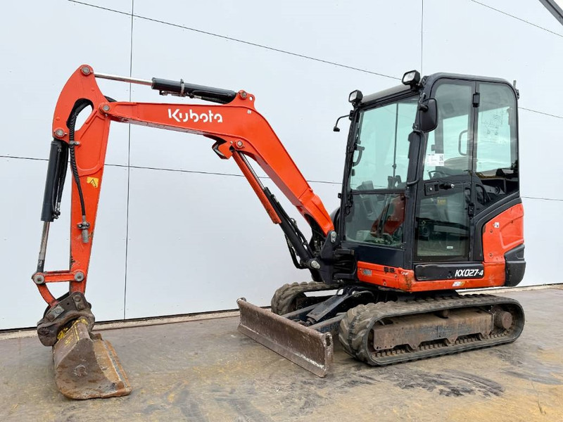 Kubota KX027-4 - Hammer Lines / Quick Coupler - حفارة مصغرة: صور 2 Kubota KX027-4 - Hammer Lines / Quick Coupler - حفارة مصغرة: صور 2