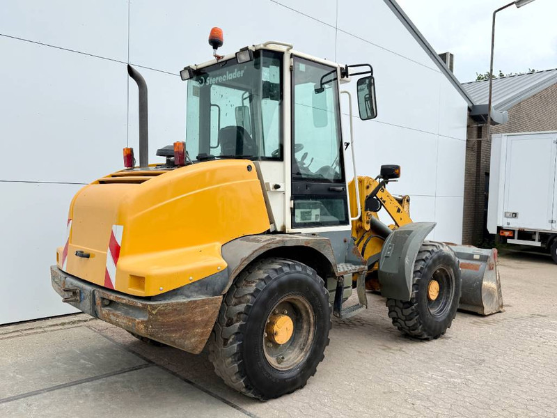 Liebherr L509 - German Machine / Automatic Greasing - اللودر بعجل: صور 5 Liebherr L509 - German Machine / Automatic Greasing - اللودر بعجل: صور 5