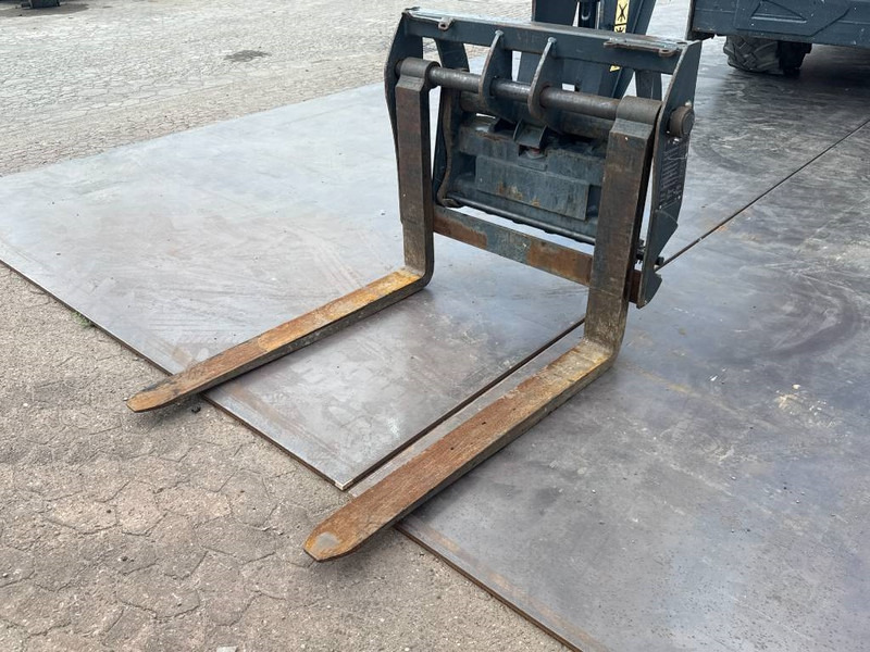 رافعة تلسكوبية MAGNI RTH5.30 - Remote Control / 4x4x4 / Airco: صور 13 رافعة تلسكوبية MAGNI RTH5.30 - Remote Control / 4x4x4 / Airco: صور 13