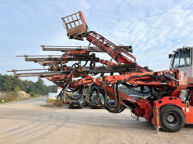 آلة حفر Sandvik DT1130-SC - 3x TB150 Drill Boom + Basket Boom: صور 18