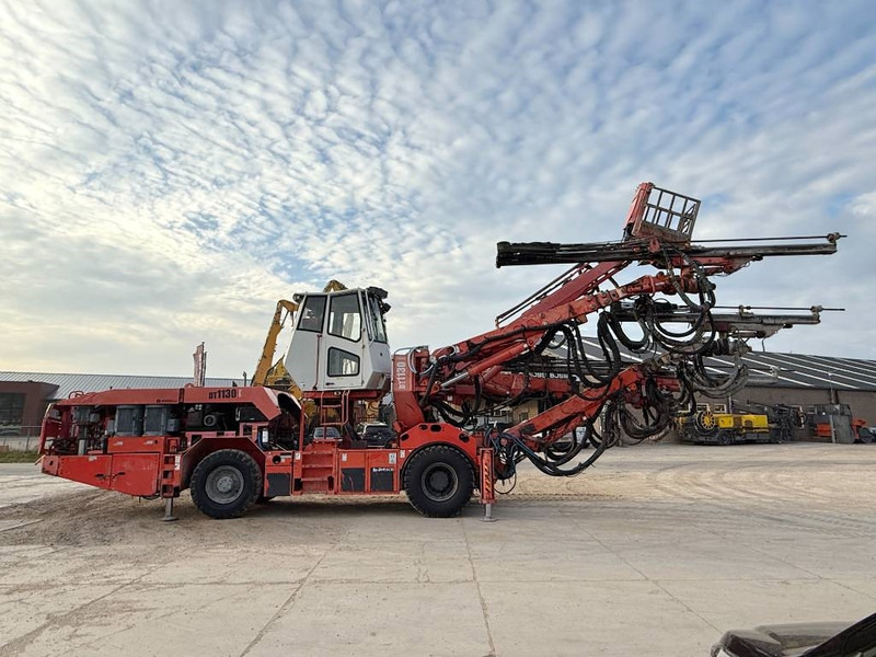 آلة حفر Sandvik DT1130-SC - 3x TB150 Drill Boom + Basket Boom: صور 7