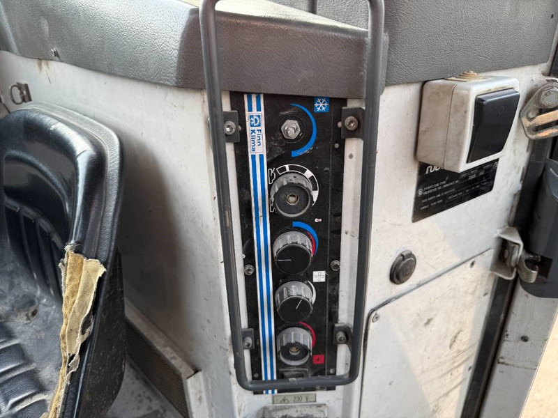 آلة حفر Sandvik DT1130-SC - 3x TB150 Drill Boom + Basket Boom: صور 17