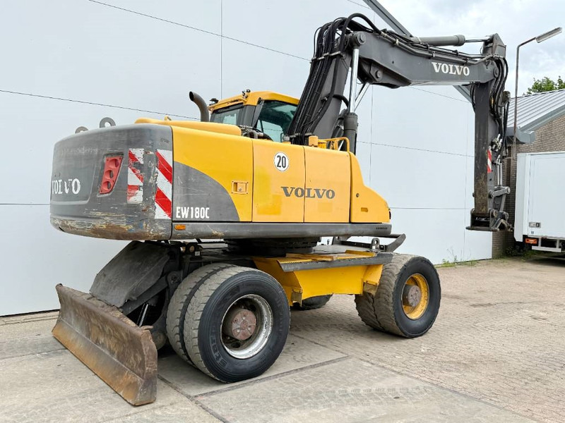 Volvo EW180C - Dutch Machine / Triple Boom - حفارة على عجلات: صور 5 Volvo EW180C - Dutch Machine / Triple Boom - حفارة على عجلات: صور 5