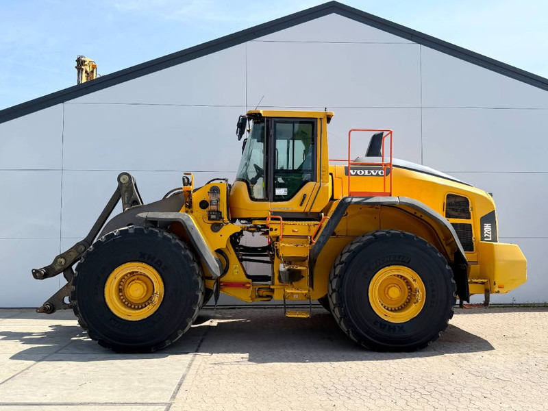 Volvo L220H - Bucket Included / 3rd Function - اللودر بعجل: صور 1 Volvo L220H - Bucket Included / 3rd Function - اللودر بعجل: صور 1