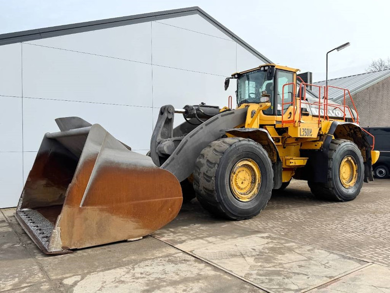 Volvo L350H - Dutch Machine / CDC Steering - اللودر بعجل: صور 2 Volvo L350H - Dutch Machine / CDC Steering - اللودر بعجل: صور 2