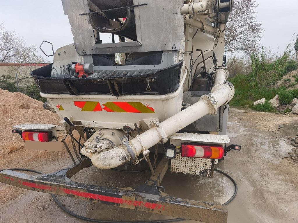 Mercedes Actros 3243 - خلاطة مع مضخة: صور 5 Mercedes Actros 3243 - خلاطة مع مضخة: صور 5