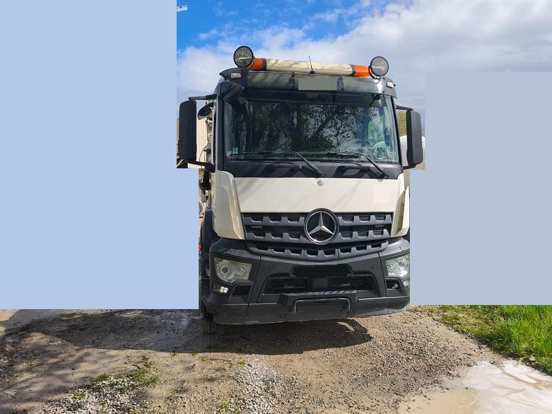 Mercedes Actros 3243 - خلاطة مع مضخة: صور 1 Mercedes Actros 3243 - خلاطة مع مضخة: صور 1