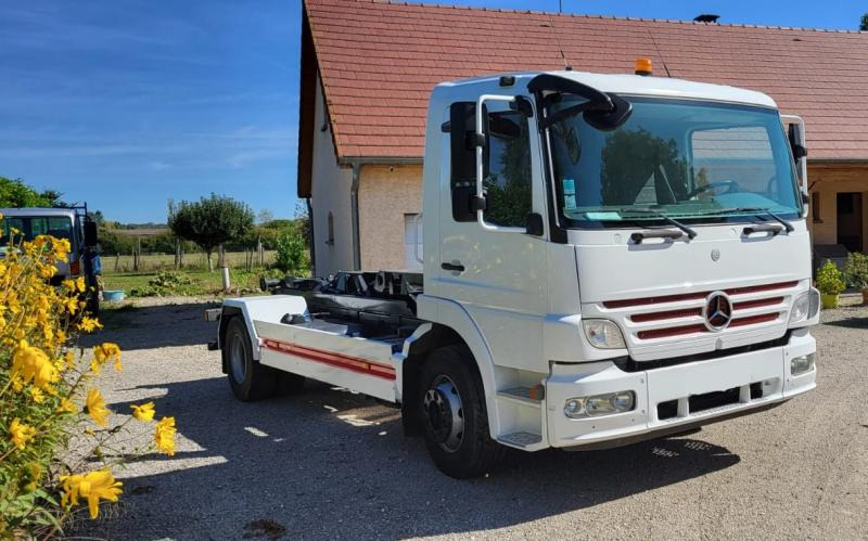 Mercedes Atego - شاحنات قابلة للفك شاحنة: صور 1 Mercedes Atego - شاحنات قابلة للفك شاحنة: صور 1