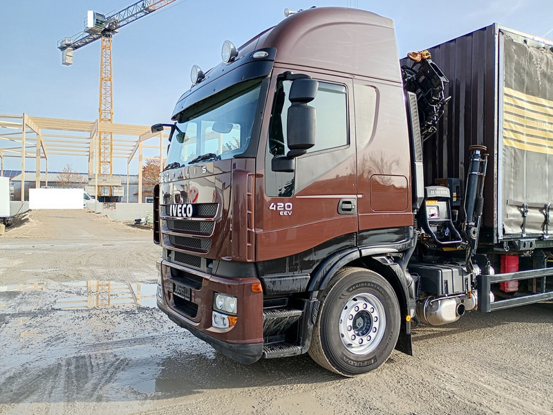 Iveco AS260S42Y/FS - شاحنة ستارة, شاحنة كرين: صور 5 Iveco AS260S42Y/FS - شاحنة ستارة, شاحنة كرين: صور 5