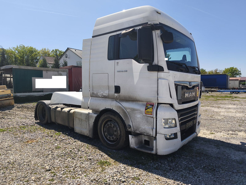 MAN TGX 18.510 4x2 Euro 6 Retarder (3) - شاحنة جرار: صور 2 MAN TGX 18.510 4x2 Euro 6 Retarder (3) - شاحنة جرار: صور 2