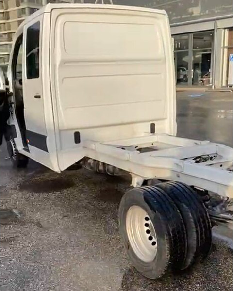 Mercedes-Benz Sprinter 519 - شاحنات مسطحة: صور 4 Mercedes-Benz Sprinter 519 - شاحنات مسطحة: صور 4