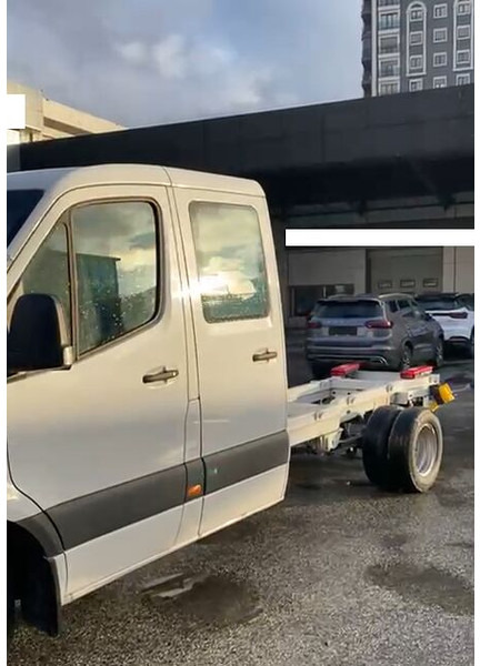 Mercedes-Benz Sprinter 519 - شاحنات مسطحة: صور 3 Mercedes-Benz Sprinter 519 - شاحنات مسطحة: صور 3